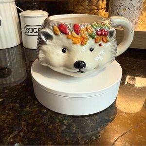 Robert Stanley Hedgehog Mug with Leaf Accents